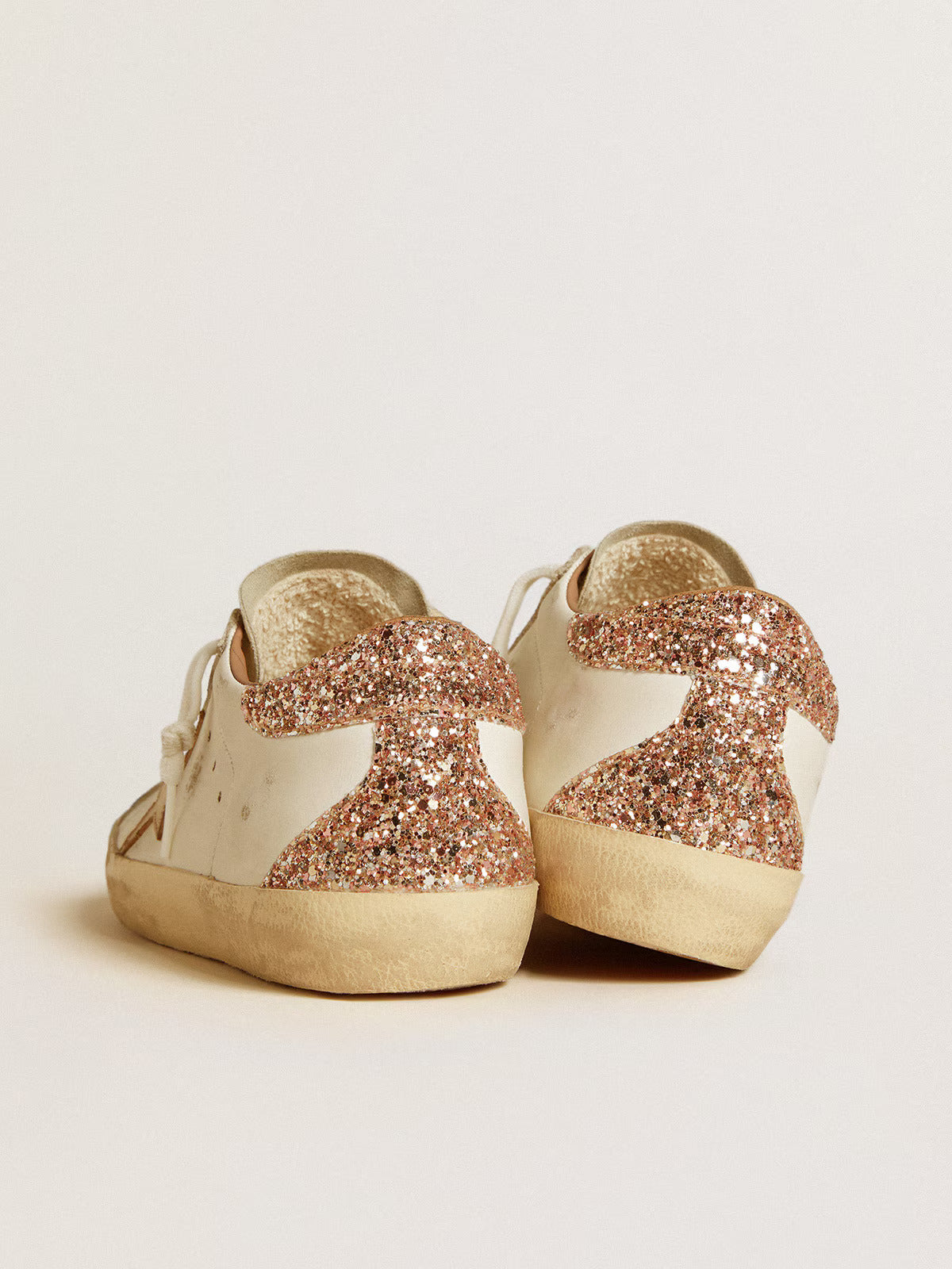 GGDB - Super-Star avec étoile en cuir nude et talon en paillettes dorées