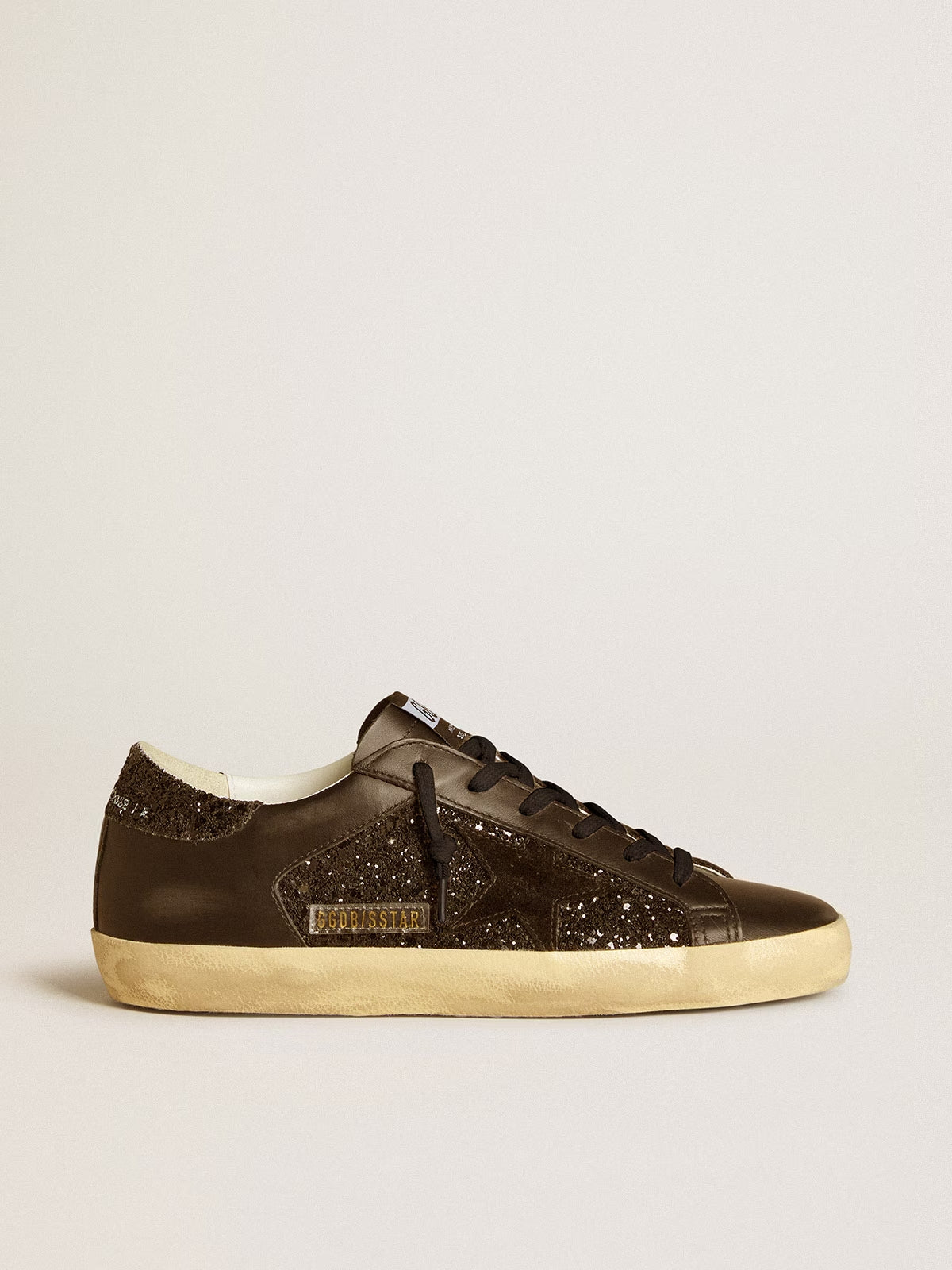 GGDB - Super-Star avec paillettes noires, étoile en suède noire et détails en cuir